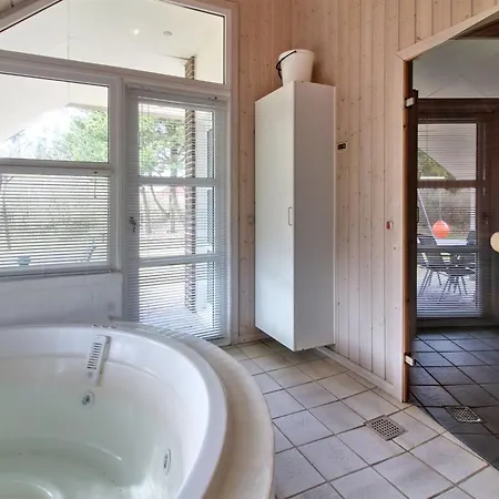 Annlis - 4km From The Sea In Western Jutland By Interhome בית נופש *