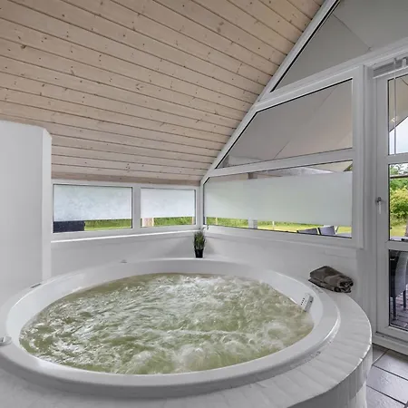 Сasa de vacaciones Annlis - 4km From The Sea By Interhome