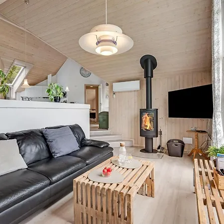 Annlis - 4km From The Sea By Interhome *