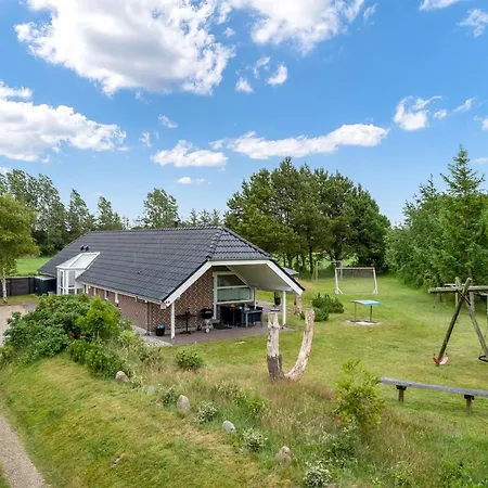 Vakantiehuis Annlis - 4km From The Sea By Interhome